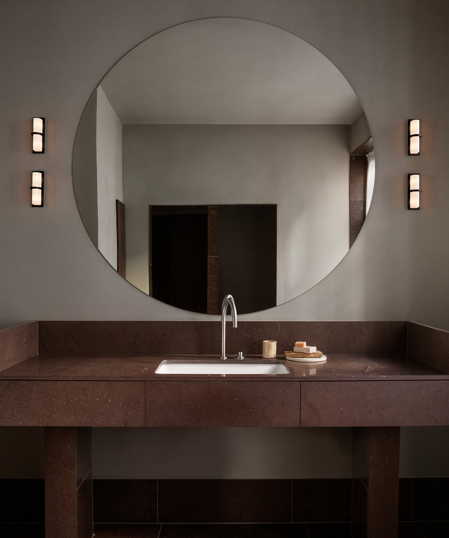 Ublo Wall Lamp