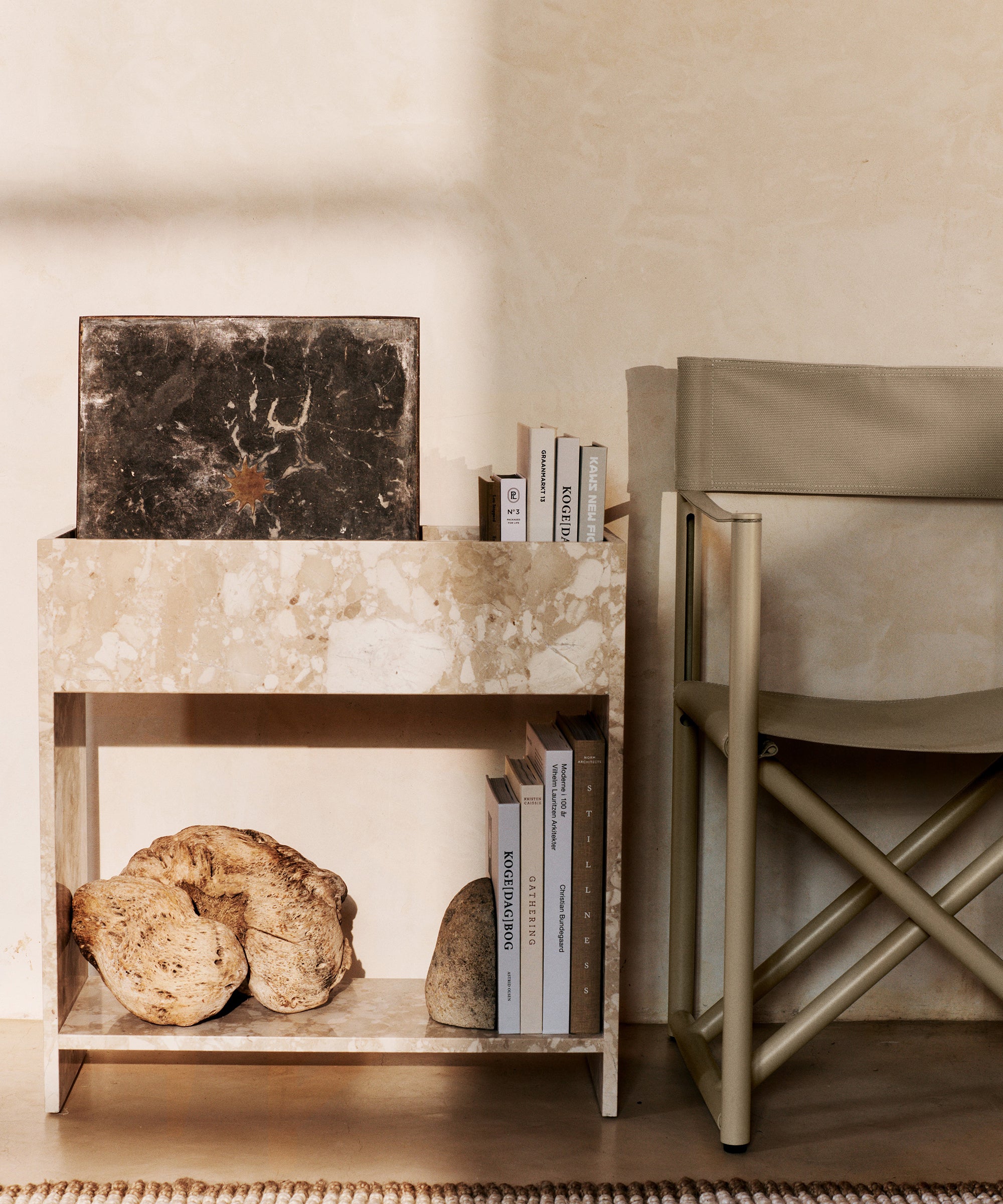 Voya Folding Chair