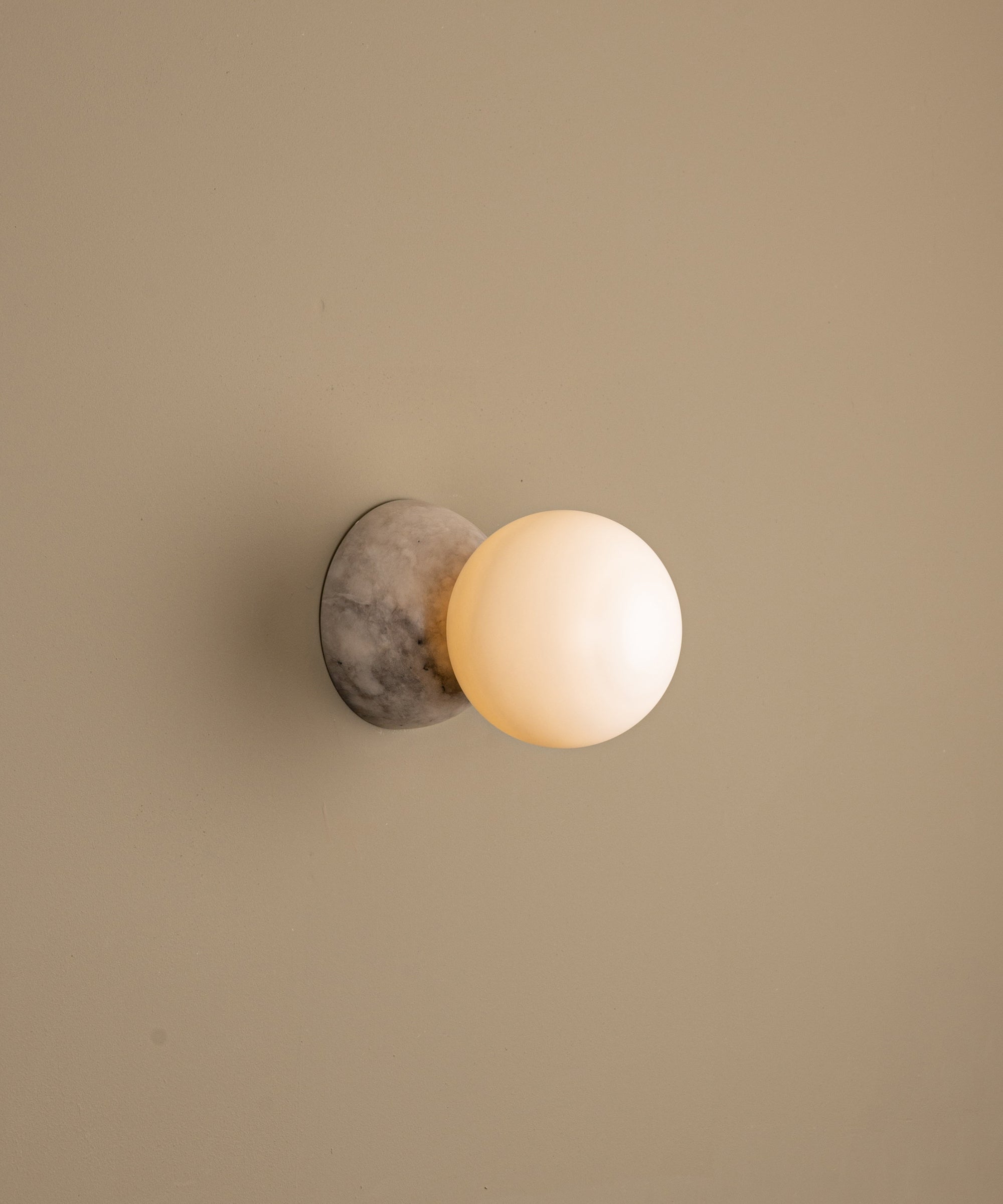 Eklipso Sconce