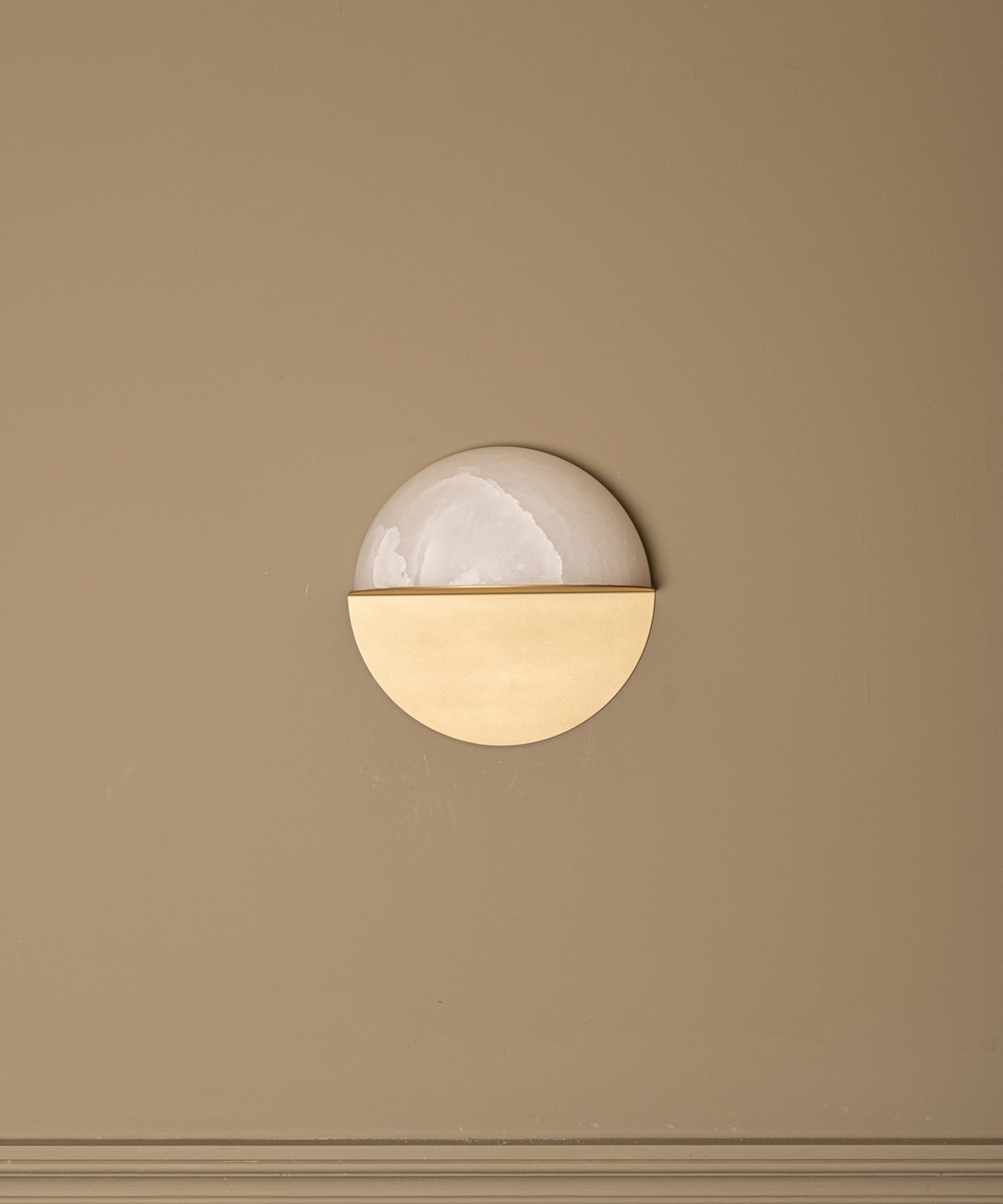 Luno Sconce