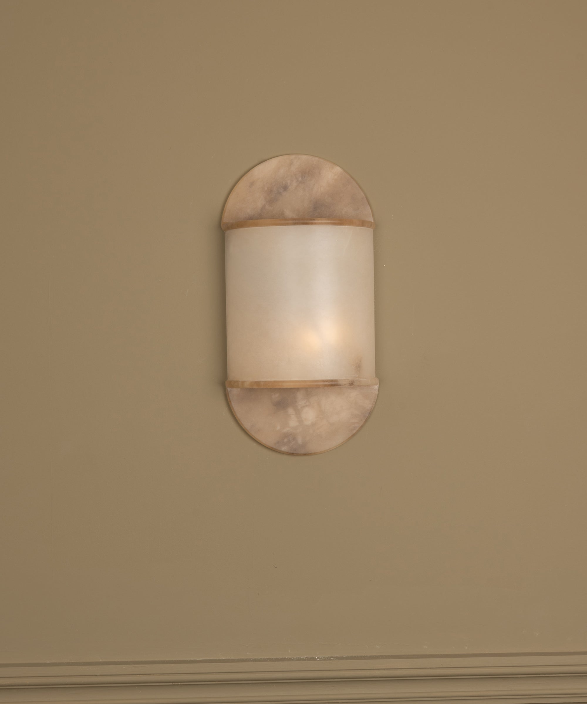 Pilolo Sconce