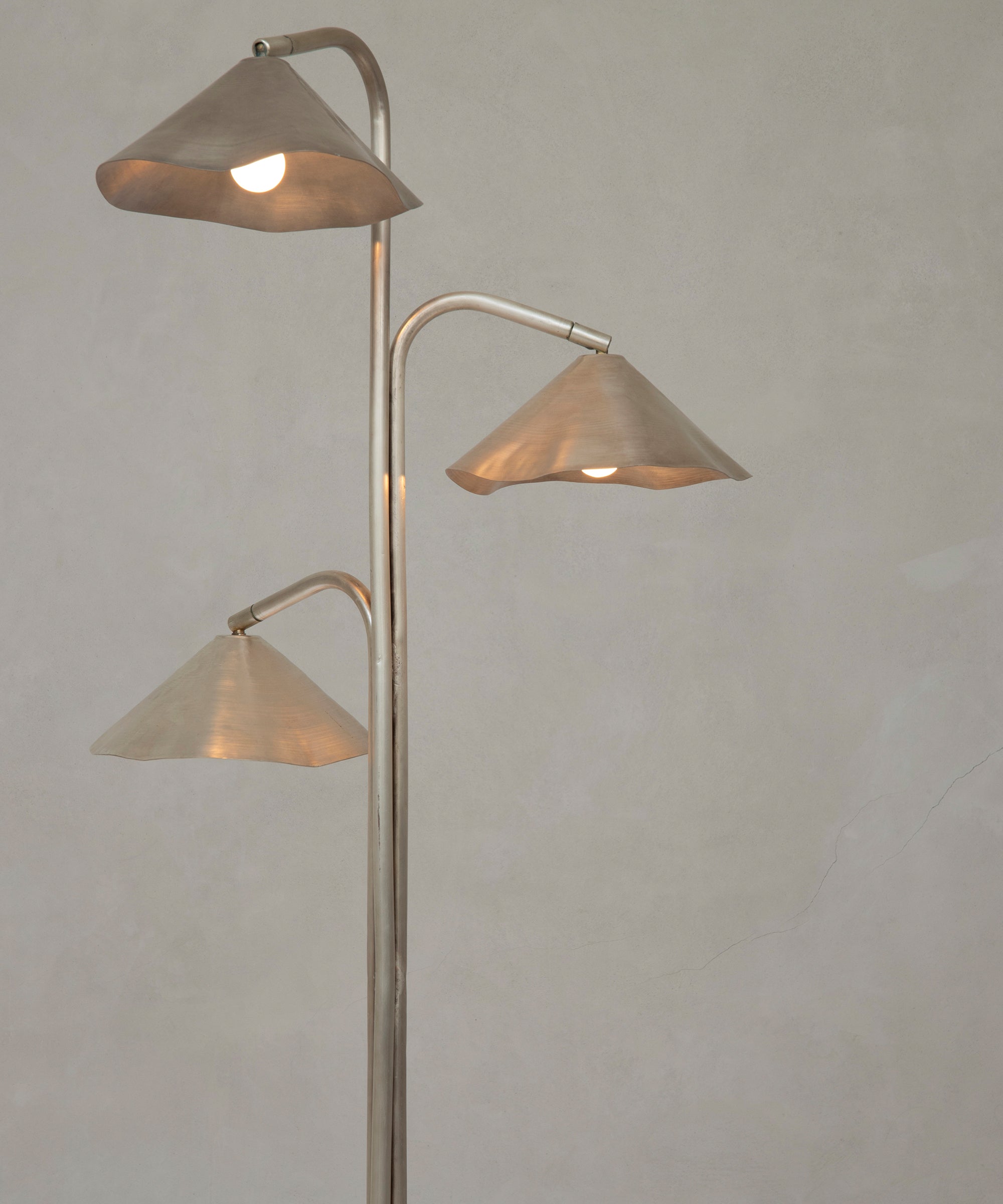 Antica I Floor Lamp