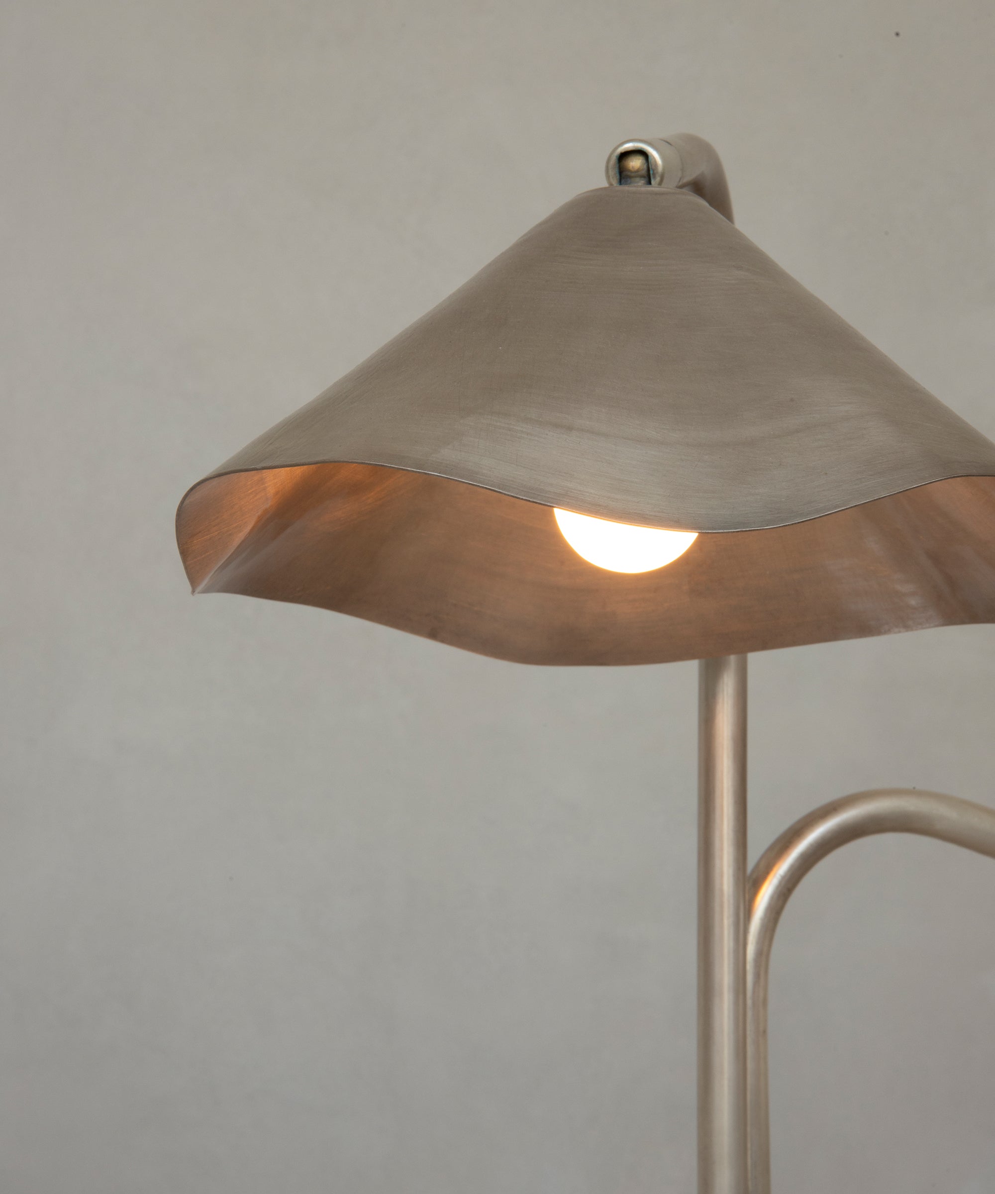 Antica I Floor Lamp