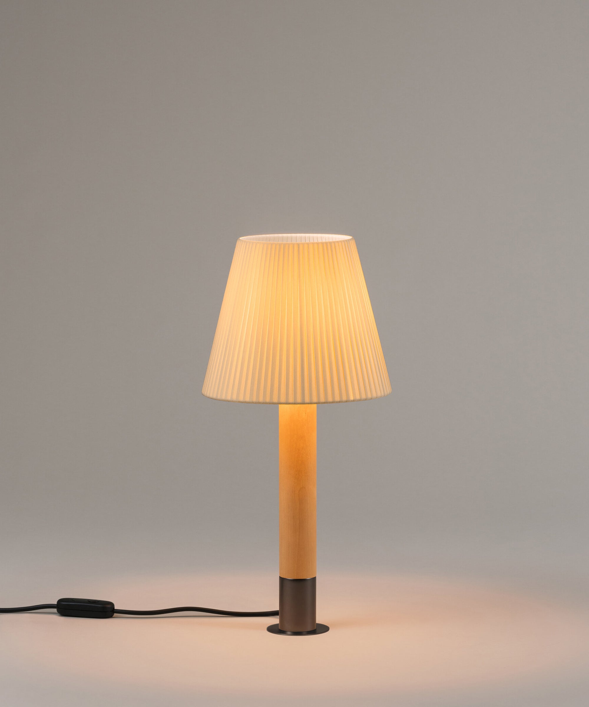 Basica M1 Table Lamp