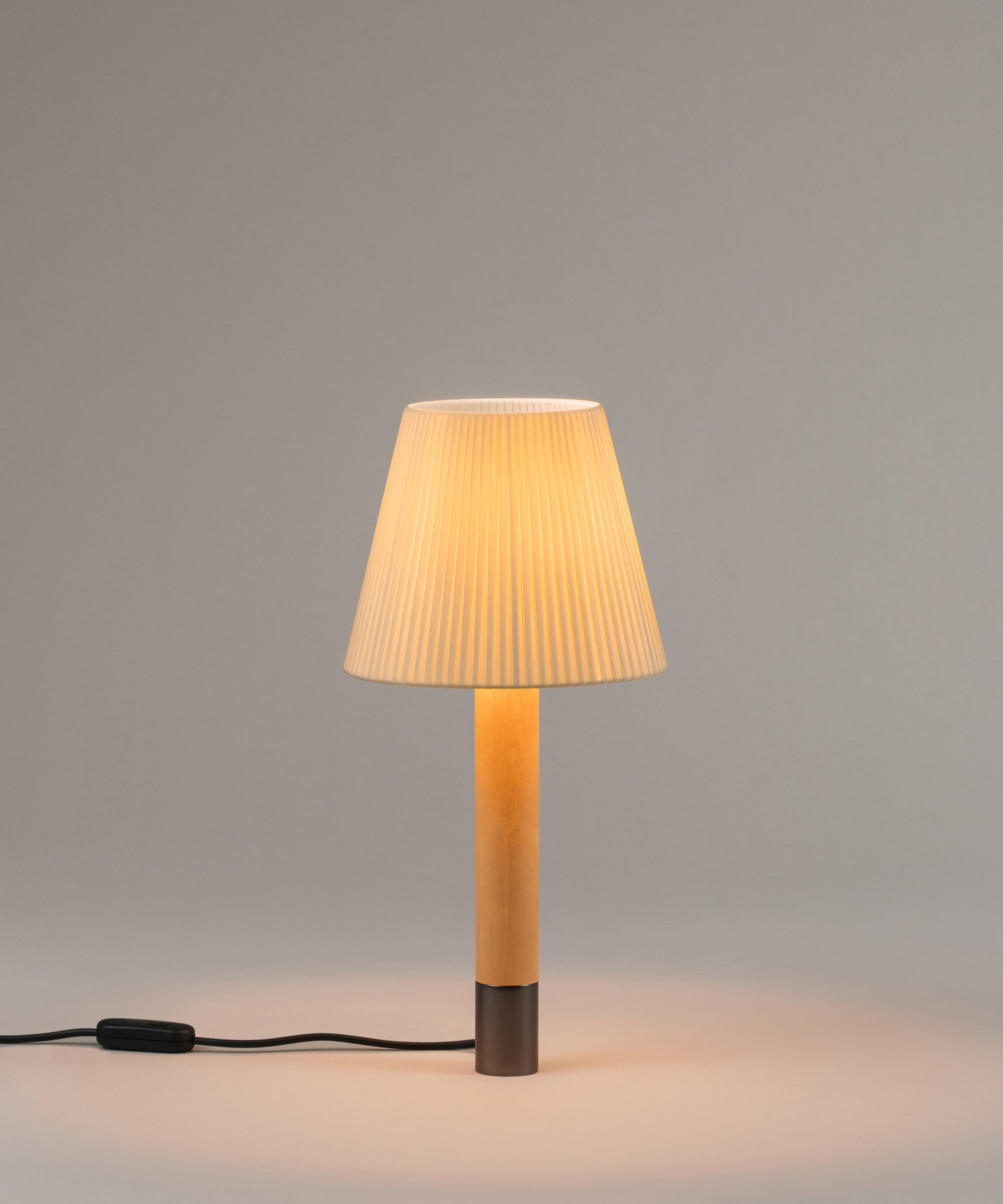 Basica M1 Table Lamp