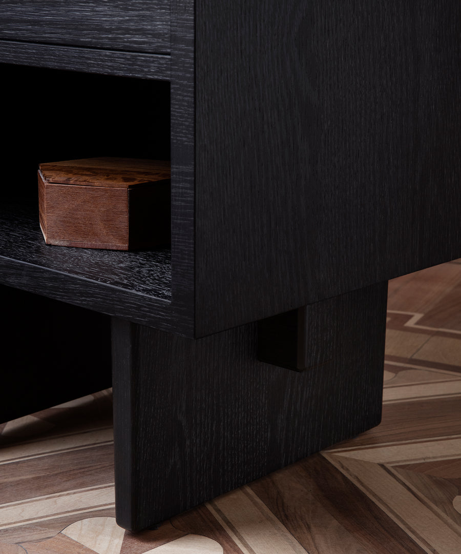 Private Side Table