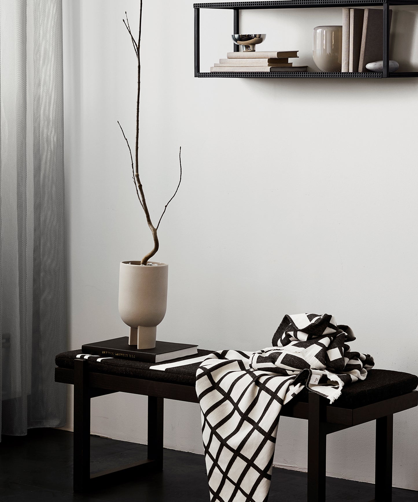 serene-flowerpot-12