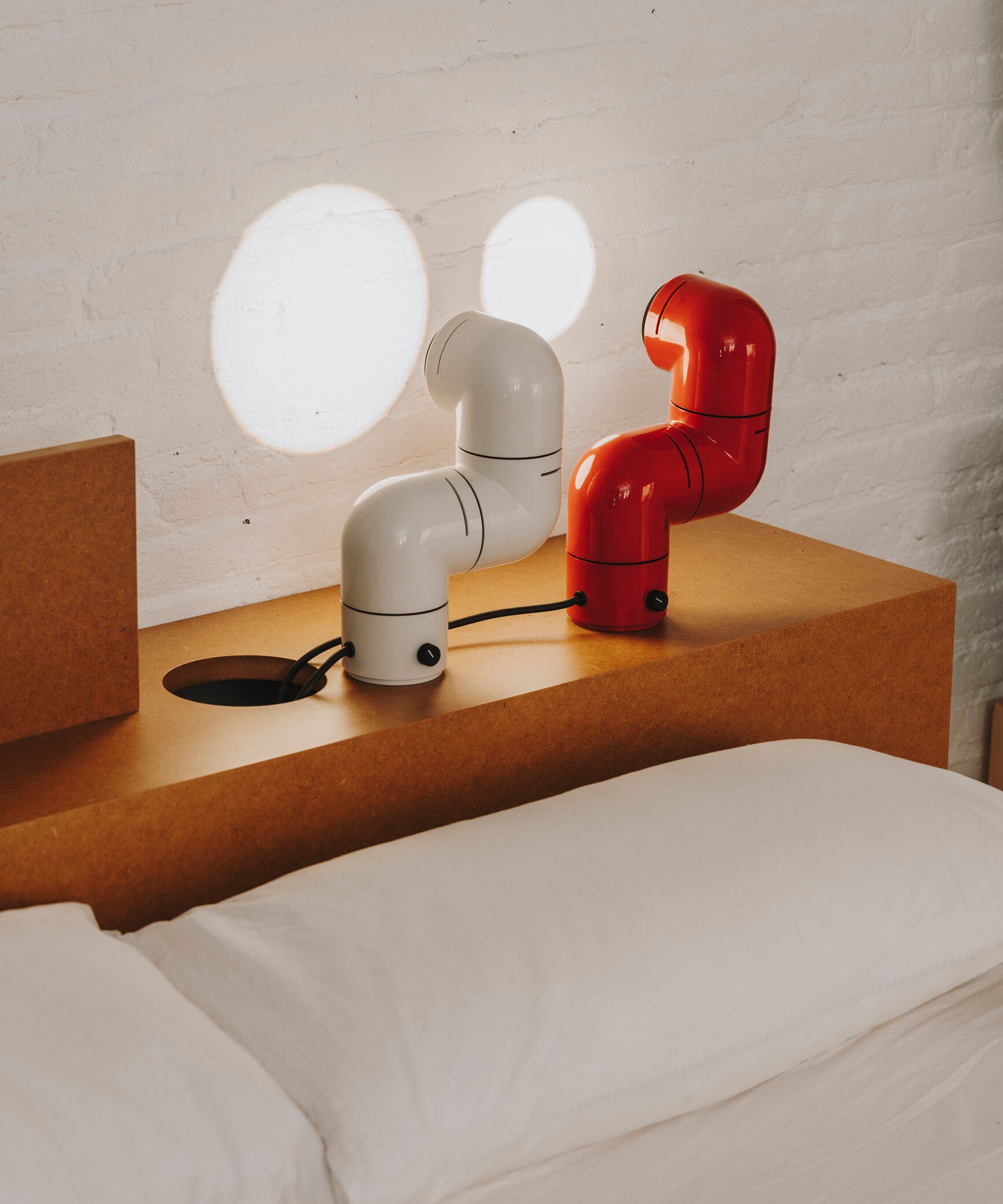 Tatu Table Lamp