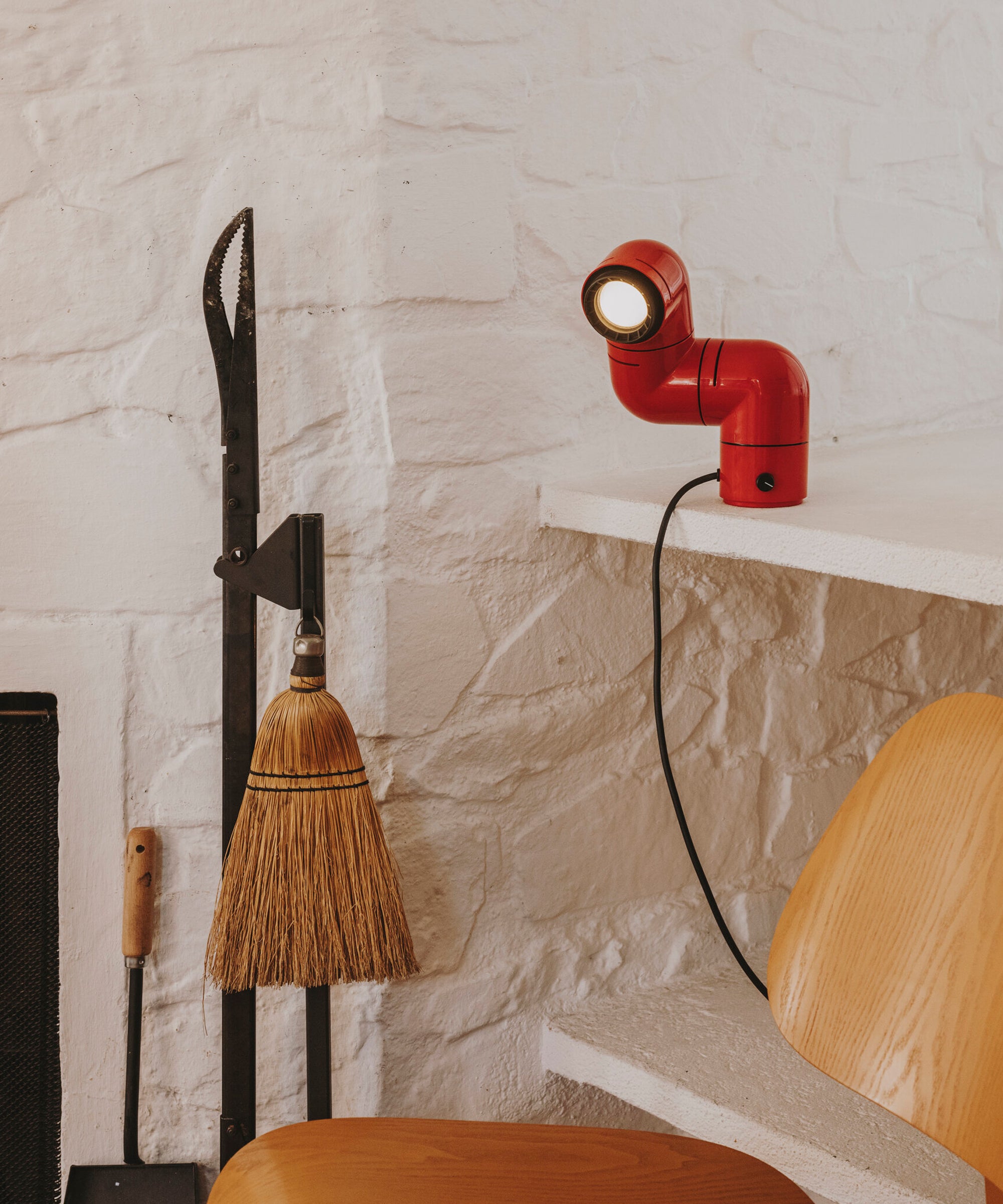 Tatu Table Lamp