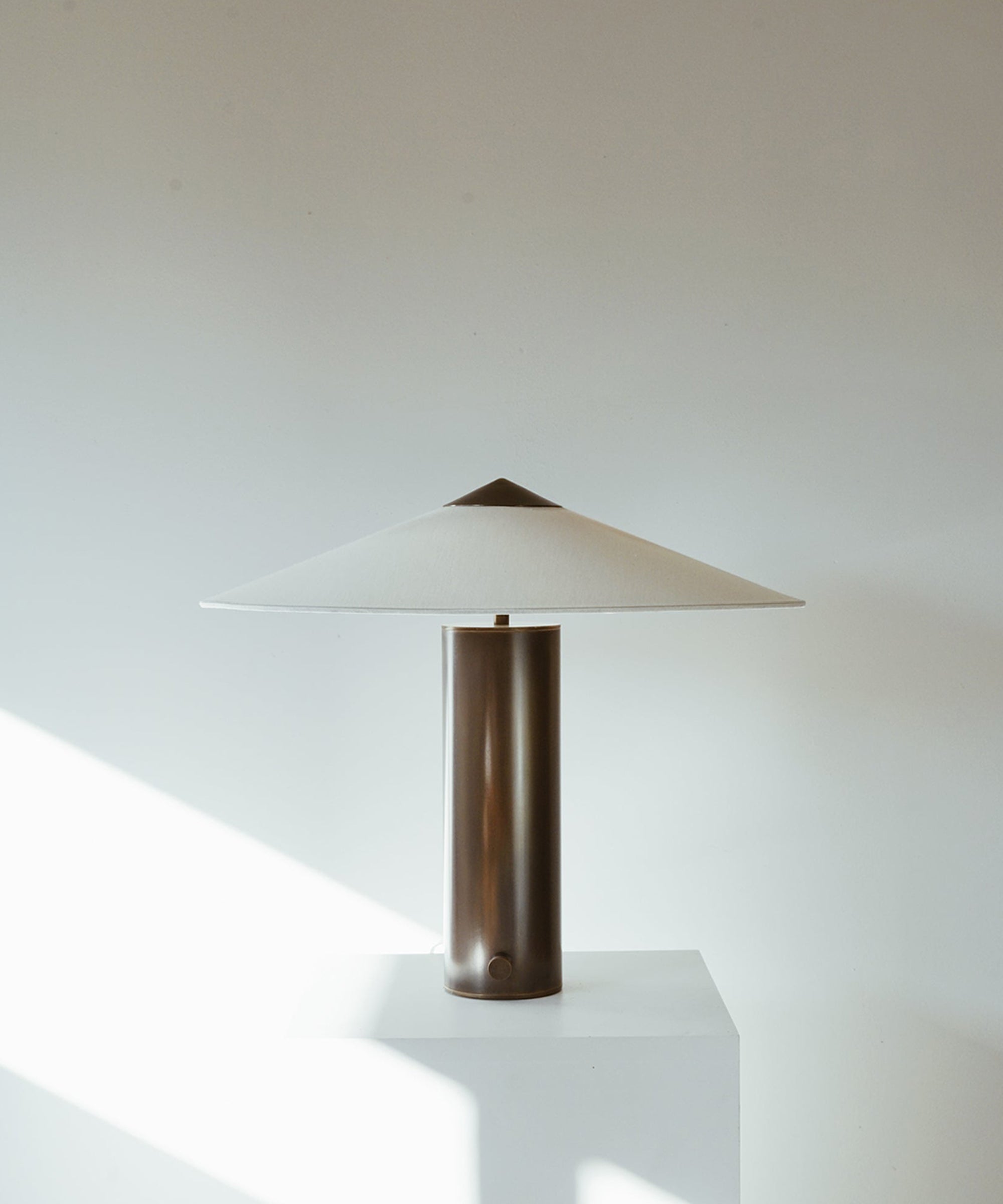 yama-table-lamp-05