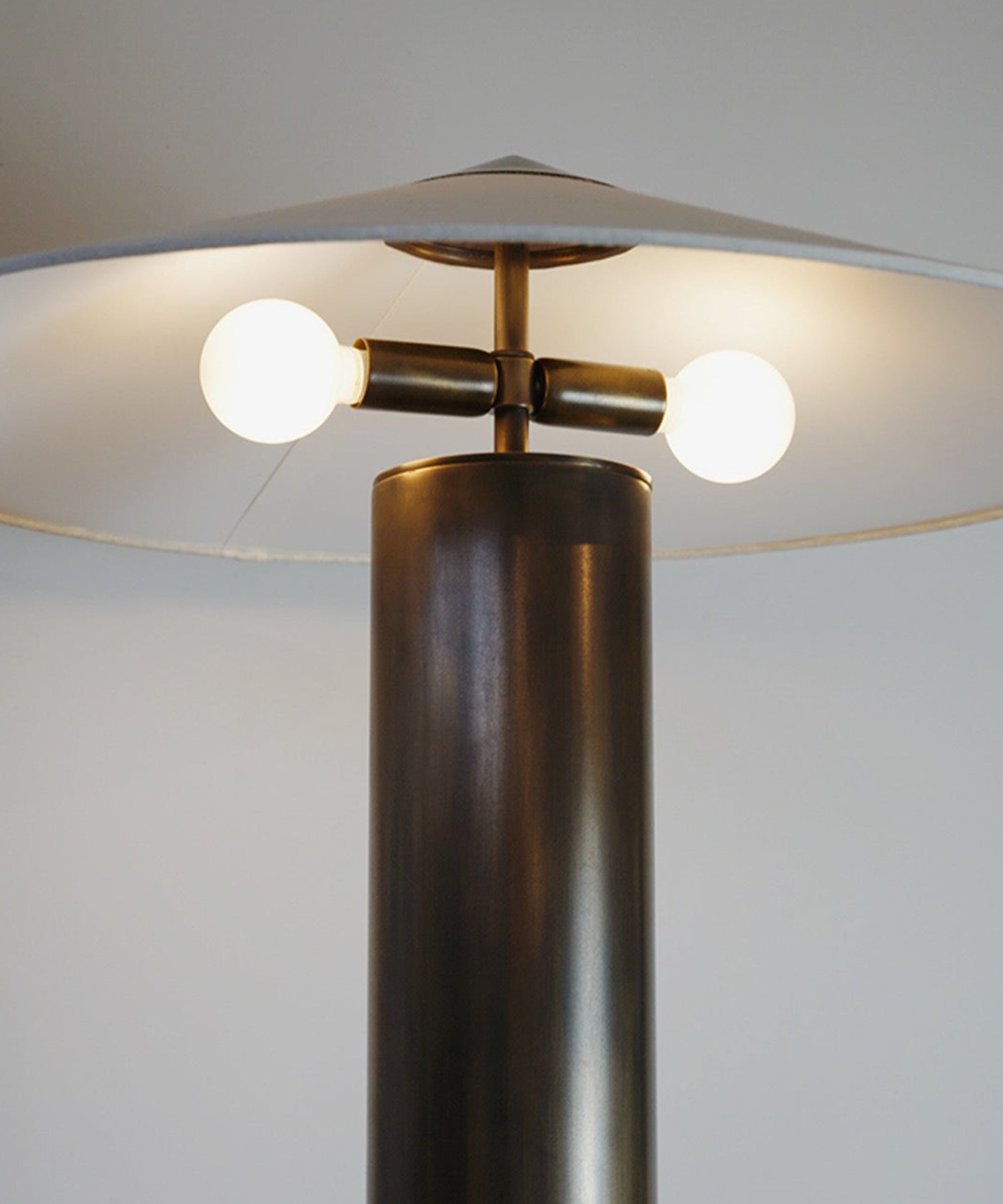 yama-table-lamp-07
