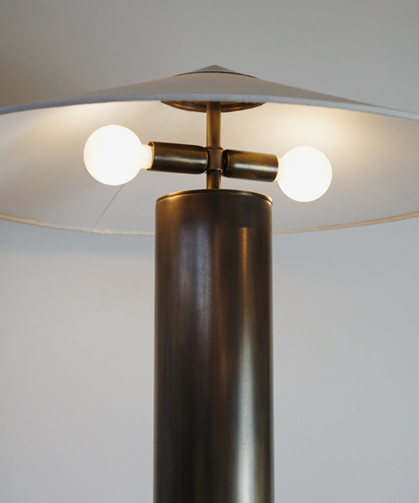 yama-table-lamp-07